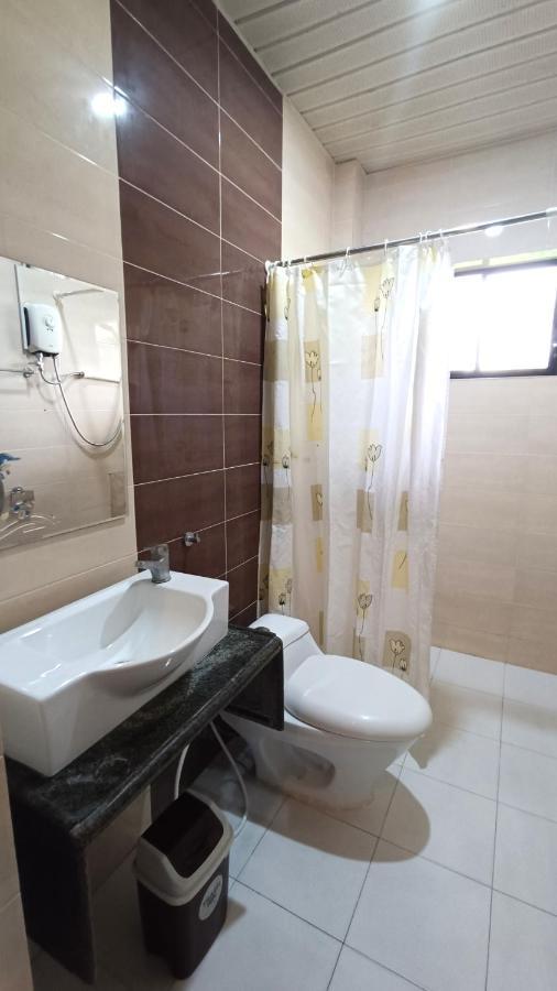 טאגבילראן סיטי Verano Guesthouse מראה חיצוני תמונה